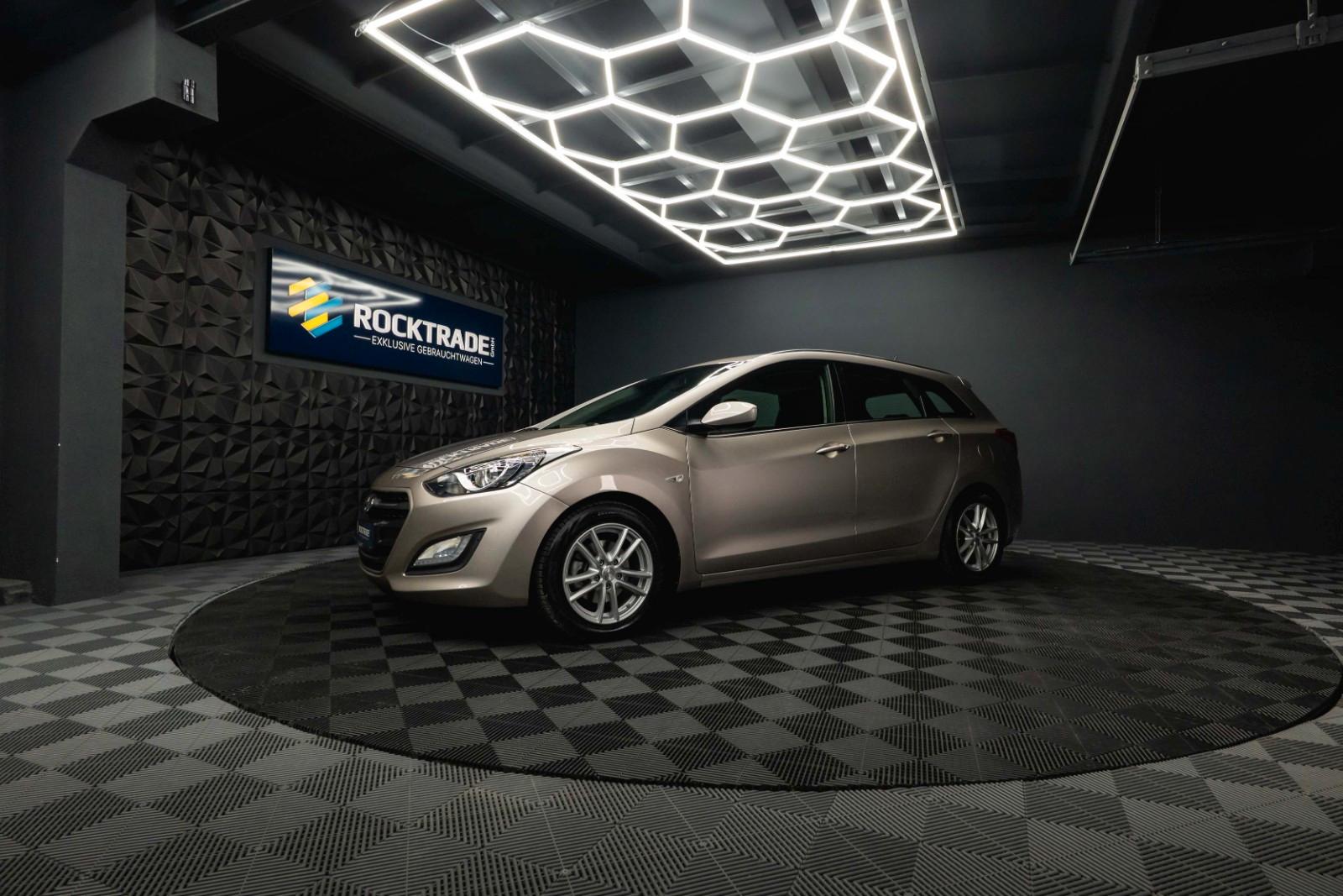Hyundai i30 cw blue Trend | 1.Hand | LED | AHK | LHZ