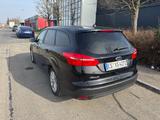 Ford Focus 1,5 TDCi 88kW PowerSh. Titanium Turnie... - mit Diesel-Antrieb: Kombi, Power