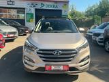 Hyundai Tucson Premium 4WD*Voll*Allrad*Pano* - gebrauchte Hyundai TUCSON aus dem Jahr 2015