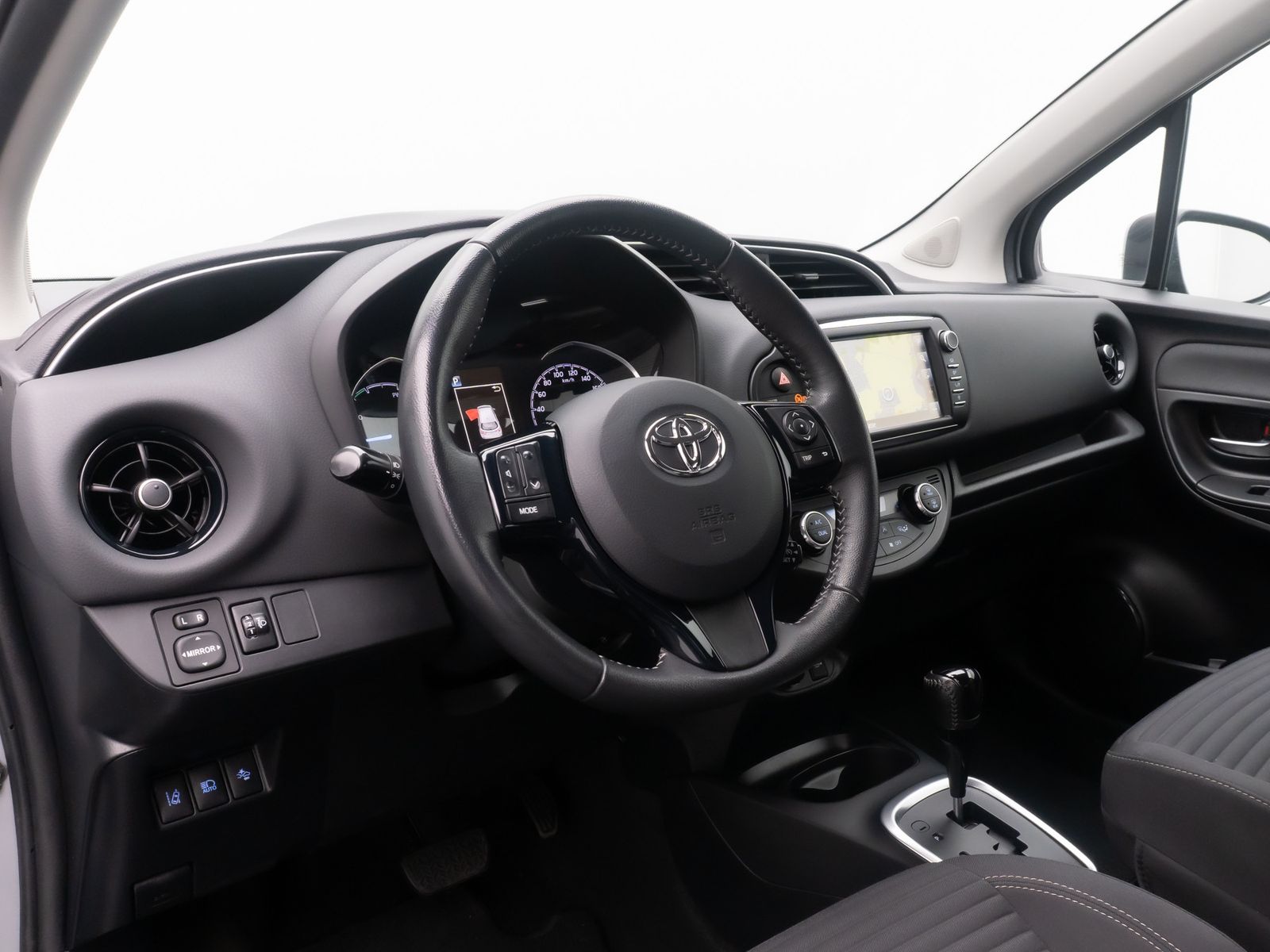 Fahrzeugabbildung Toyota Yaris Hybrid Basis Tempomat Touch KlimaAt HAC LM