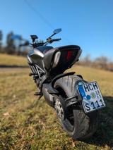 Ducati Diavel Dark mit viel Zubehör - DUCATI DIAVEL