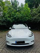 Tesla Model Y Performance Dual Motor AWD Performance - Tesla Gebrauchtwagen in Leipzig