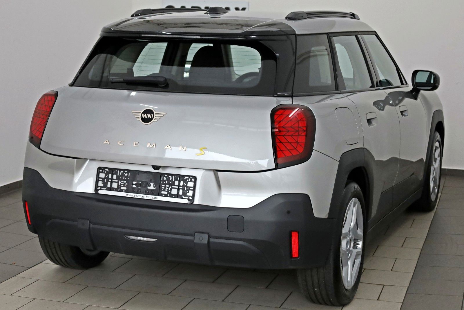 Fahrzeugabbildung MINI Aceman SE Essential Trim,LED,CarPlay,LED, 160kW!