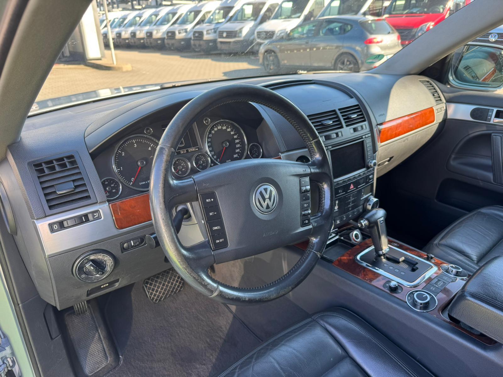 Volkswagen Touareg 2005 — photo 20