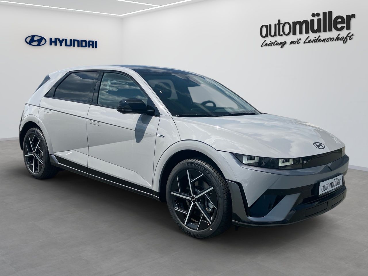 Fahrzeugabbildung Hyundai IONIQ 5 N-LINE X *Panorama-Glasdach* 4xSHZ ACC
