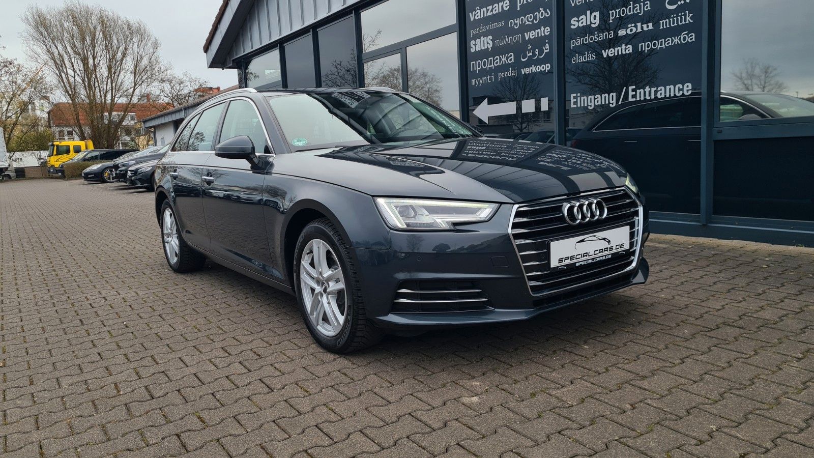 AUDI A4