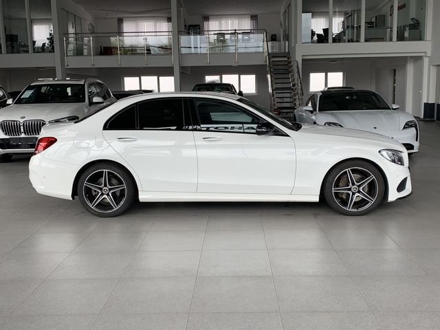 Mercedes-Benz C 220 d 9G-TRONIC AMG Line