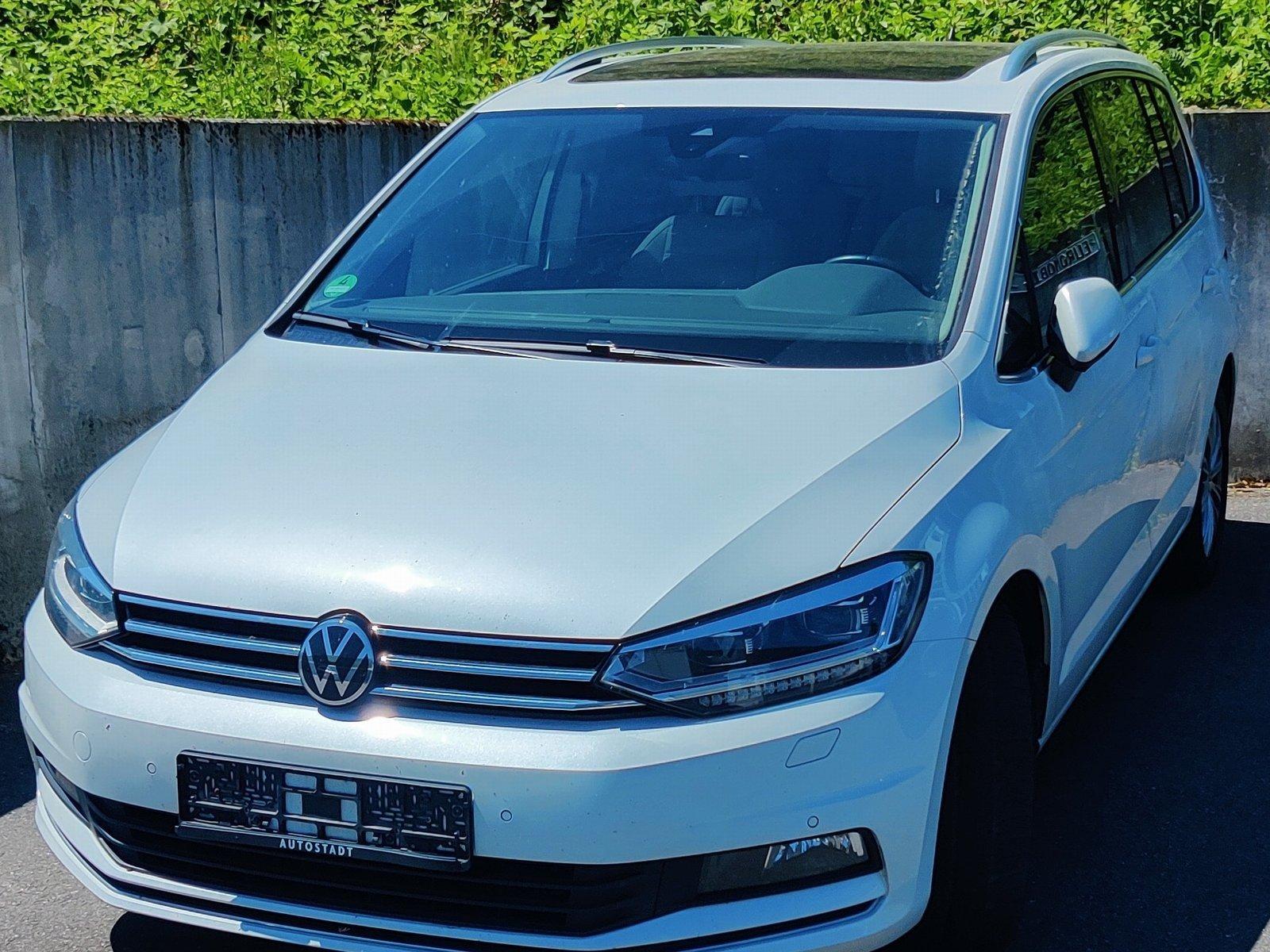 Volkswagen Touran Highline TSI *AHK*Panodach*LED*PDC*Navi*