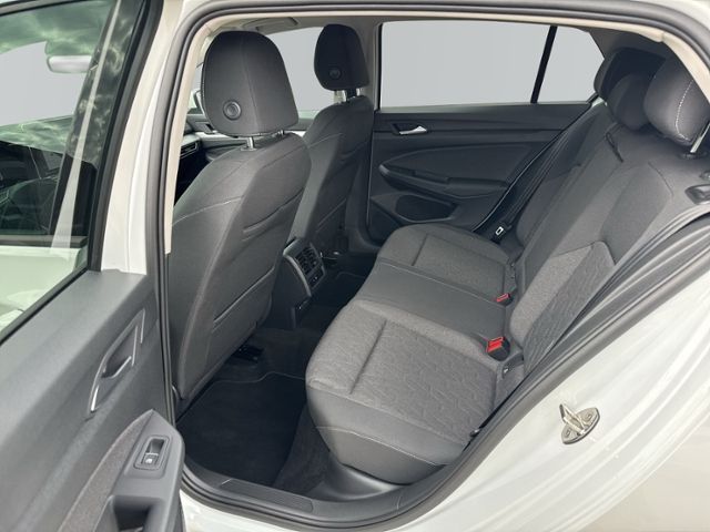 Golf 1.0 TSI FACELIFT AHK+HEAD-UP+RFK+ACC+NAVI.+