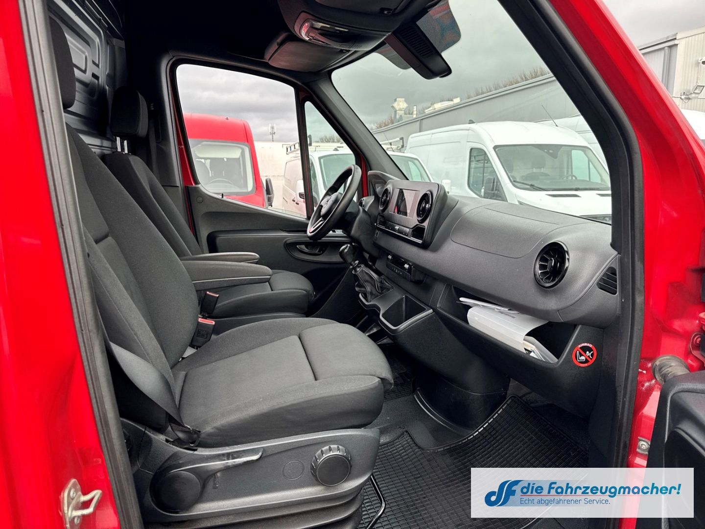 Fahrzeugabbildung Mercedes-Benz Sprinter III Kasten RWD AWD 314  CDI L2  Alarm R