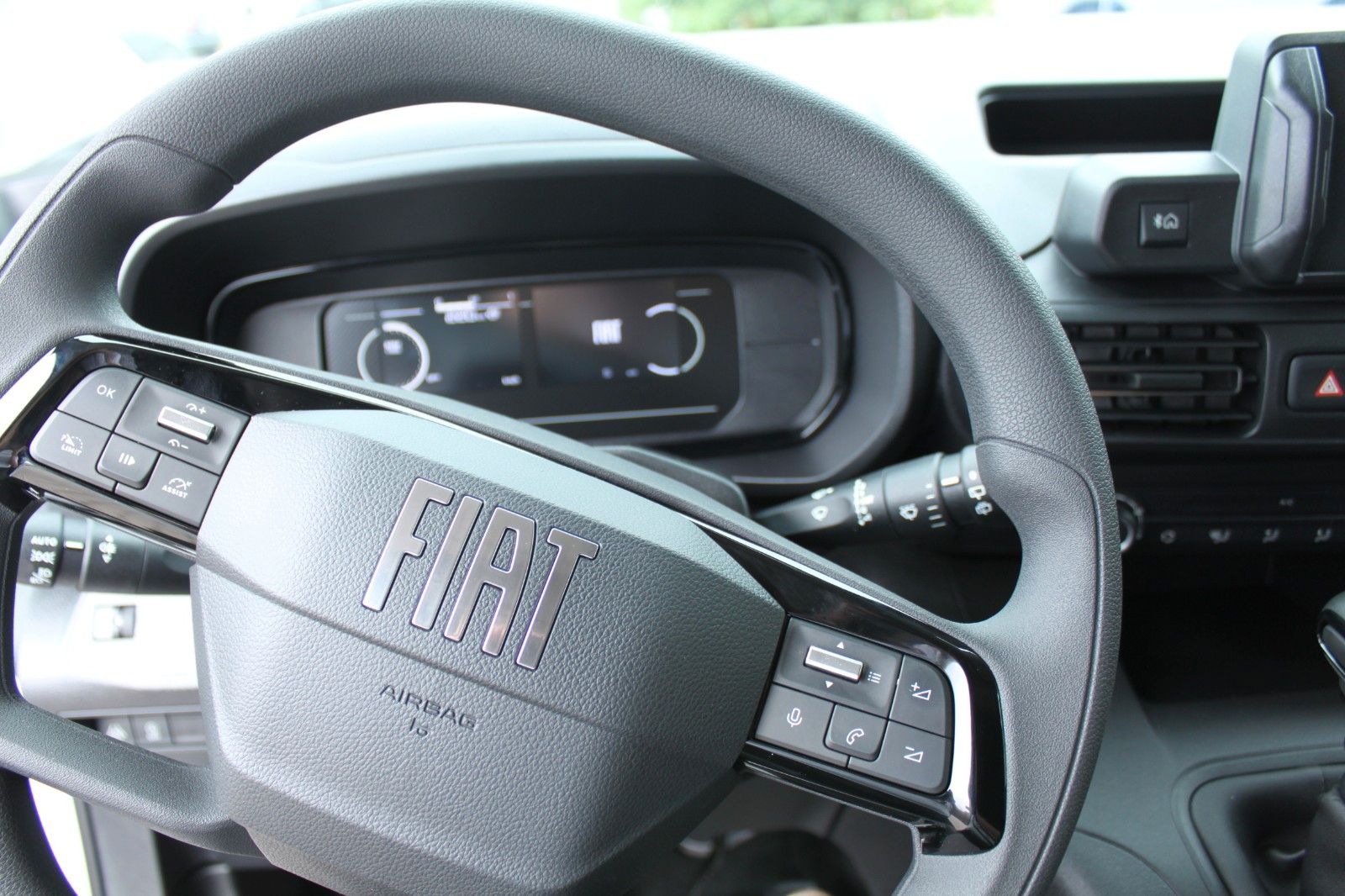 Fahrzeugabbildung Fiat Doblo Cargo Easy Pro L1 75