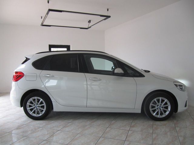 BMW Bmw 2er Active Tourer 218d Advantage- CAMBIO AUT