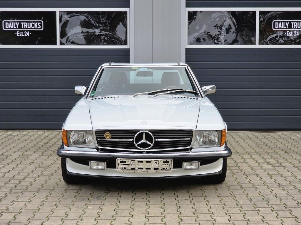 Mercedes-Benz SL 300