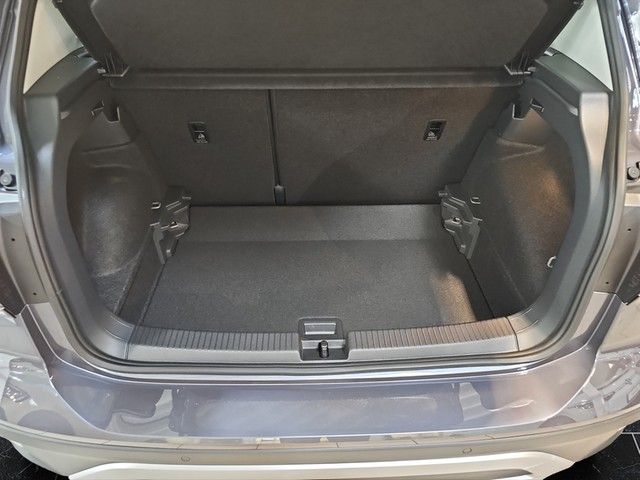 Fahrzeugabbildung Volkswagen T-Cross TSI Life LED AHK AppCon ACC Lane-Assist