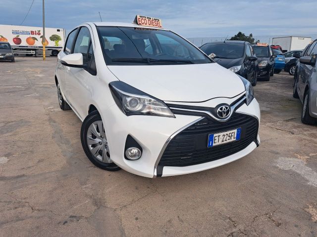 Toyota Yaris 1.4 D-4D 5 porte Lounge - 2014