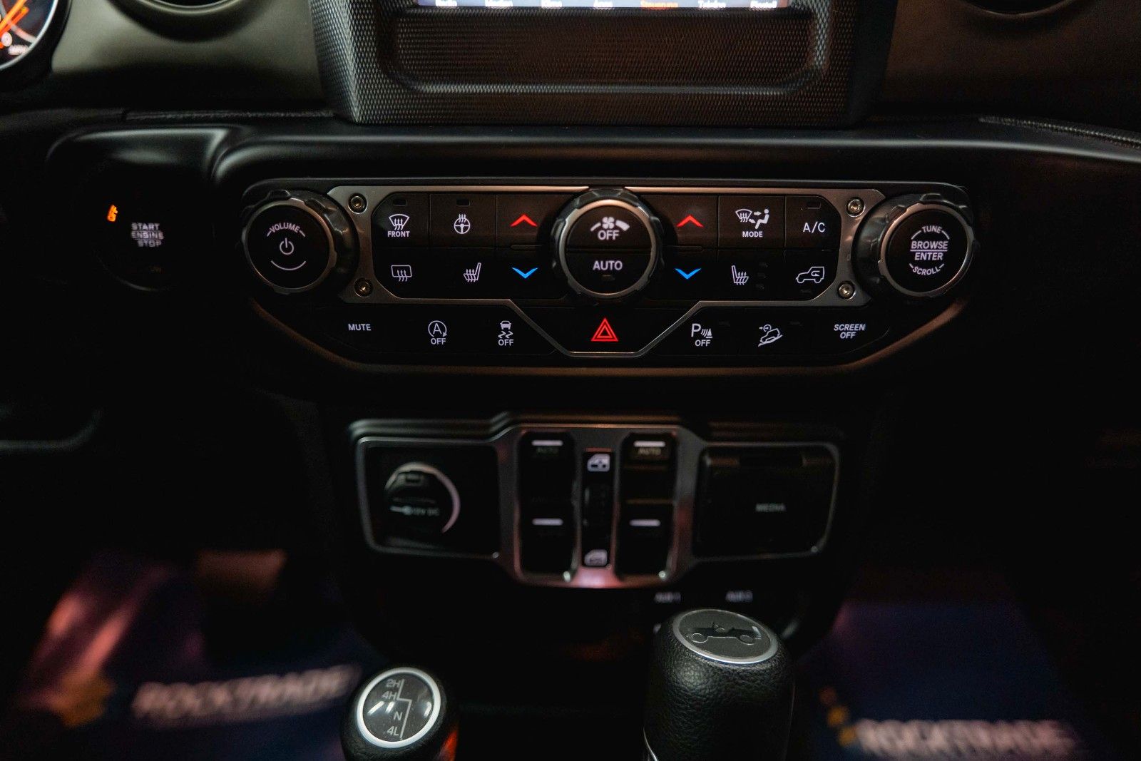 Fahrzeugabbildung Jeep Wrangler 2.0 T UNLIMITED SPORT S OFFROAD 4x4 LED
