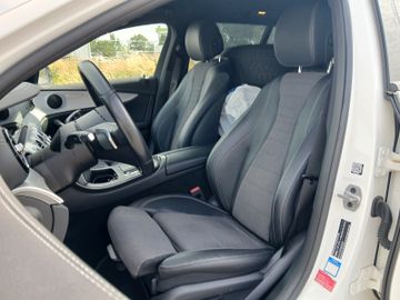 Mercedes E 300 - 11