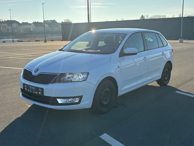 Skoda Rapid 1.6 TDI Spaceback Drive Xenon