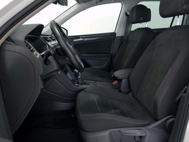 Fahrzeugabbildung Volkswagen Tiguan  Elegance 1.4 TSI eHybrid LED AHK RFK ACC