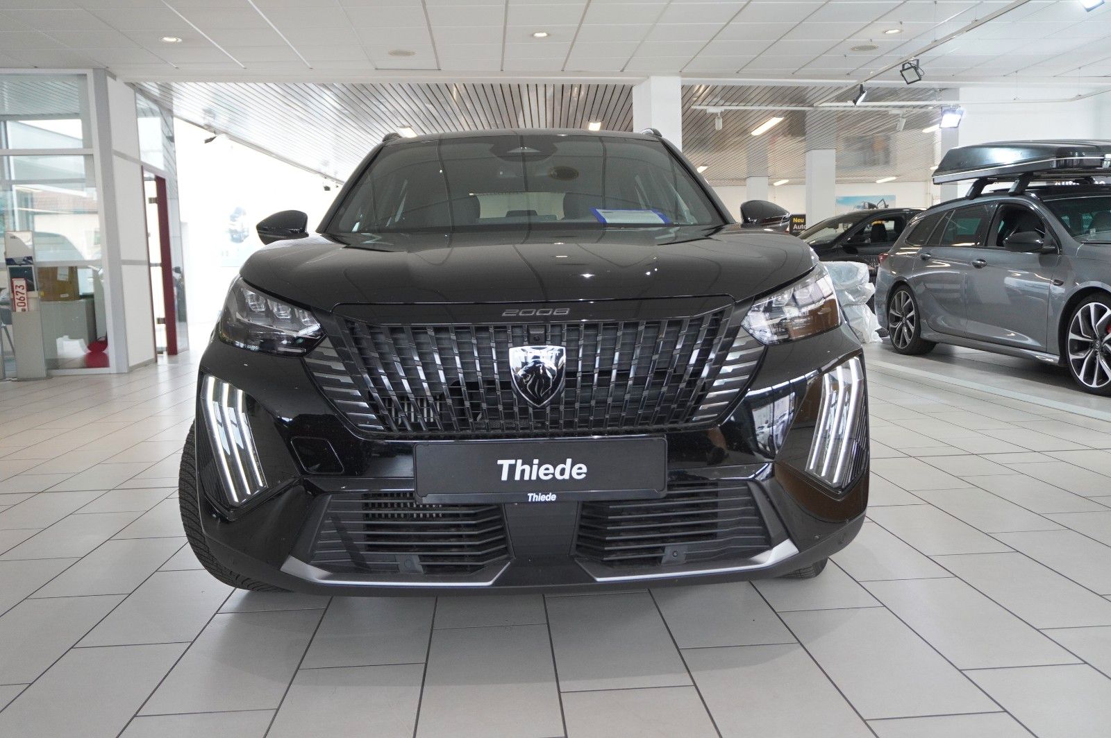 Fahrzeugabbildung Peugeot 2008 1.2 HYBRID GT E-DSC NAVI/LED/KAMERA/SPORT