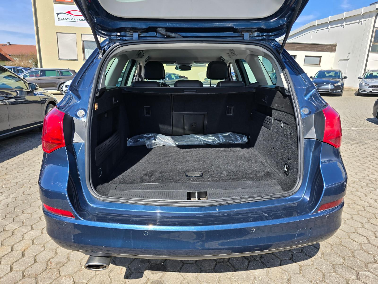 Opel Astra 2012 — photo 5