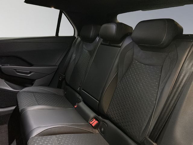 T-Roc R-Line 1.5 l eTSI DSG