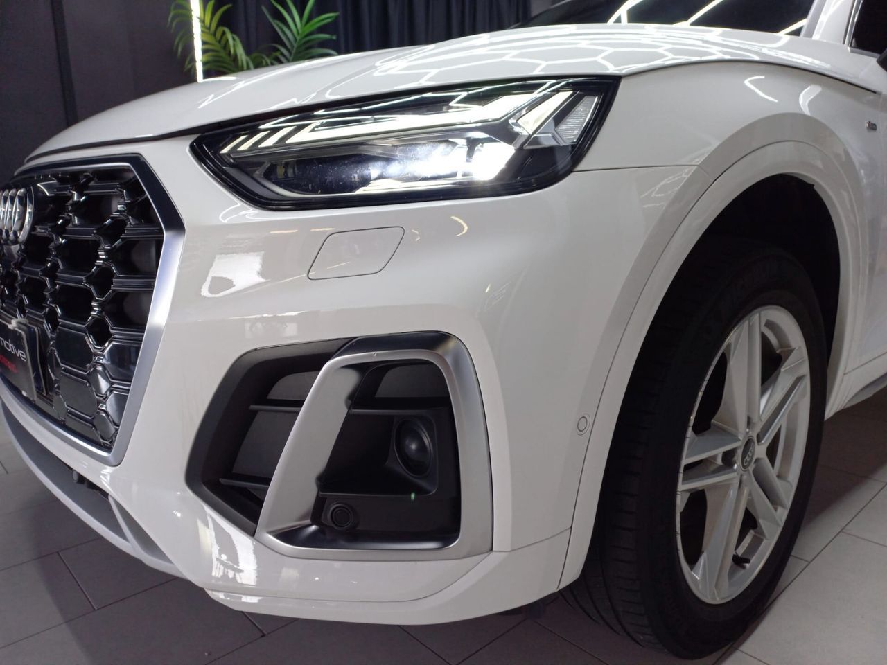 Audi Q5 40 TDI 204 CV quattro S tronic line imagem 2
