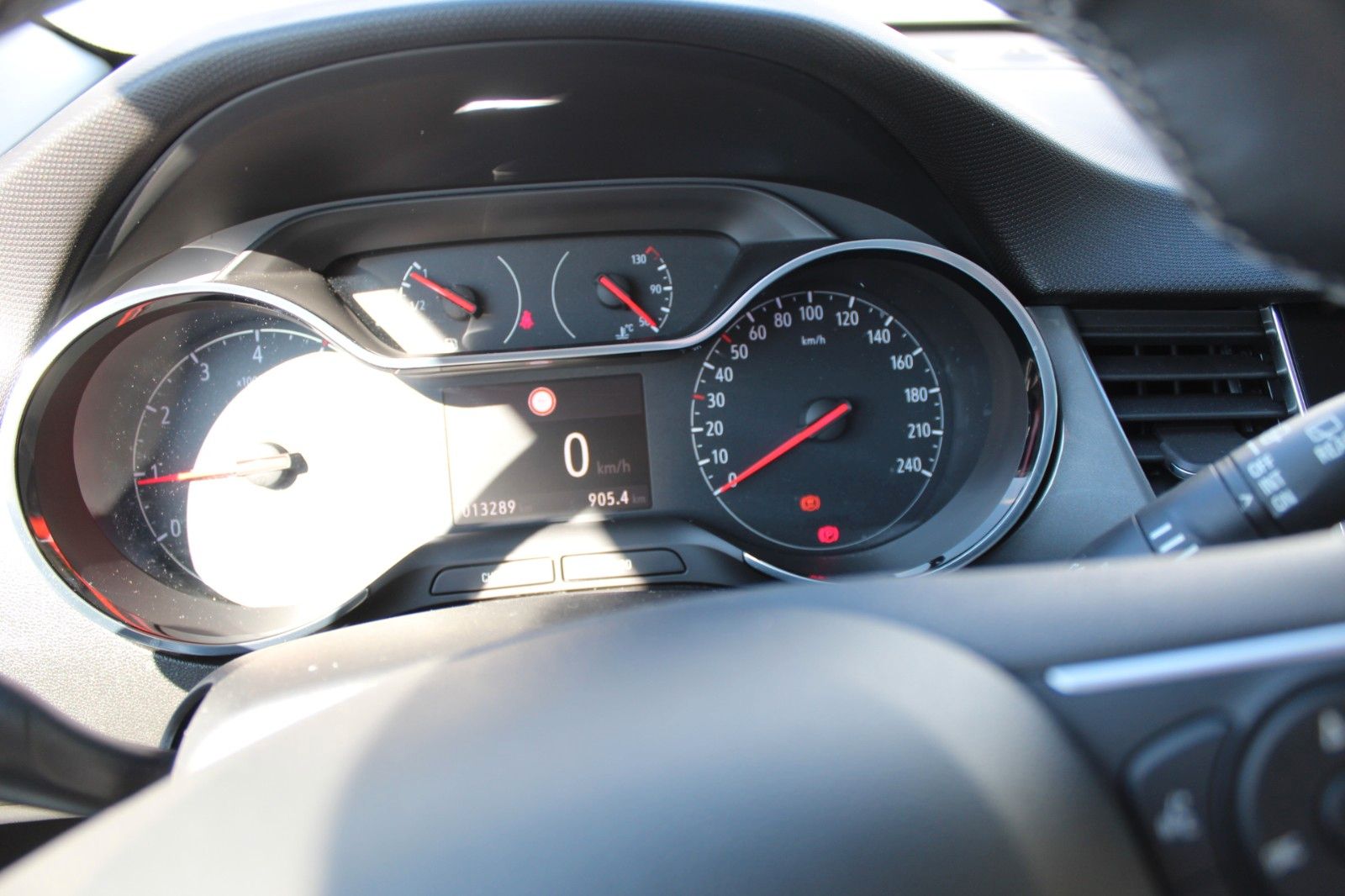 Fahrzeugabbildung Opel Crossland Elegace AHK*Navi*Winterpaket*Kamera