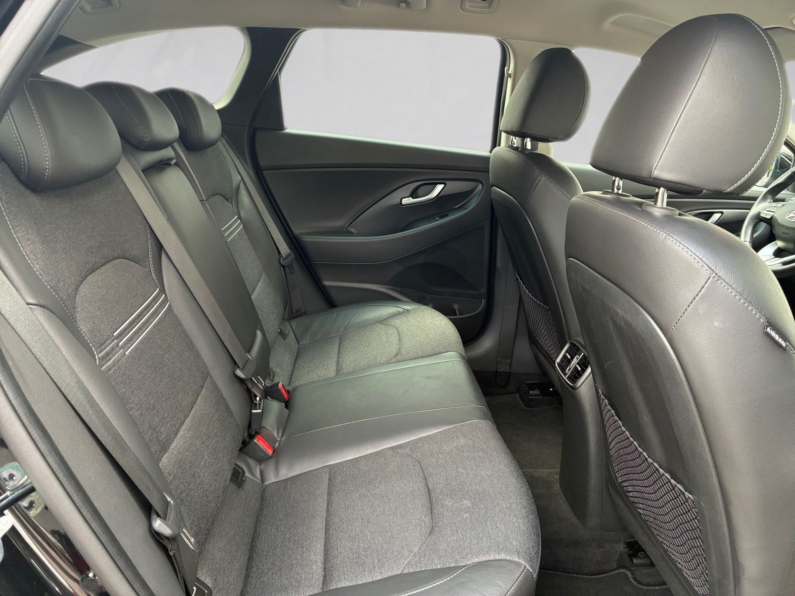 Fahrzeugabbildung Hyundai i30 cw 1.5 T-GDI Prime Kamera,LED,Navi,SHZ,ACC