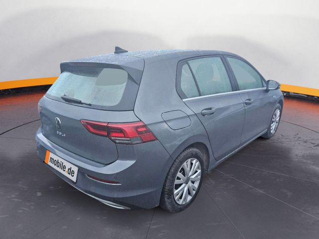 Volkswagen Golf VIII Style 1.5 TSI / Navi, App, LED+, RFK