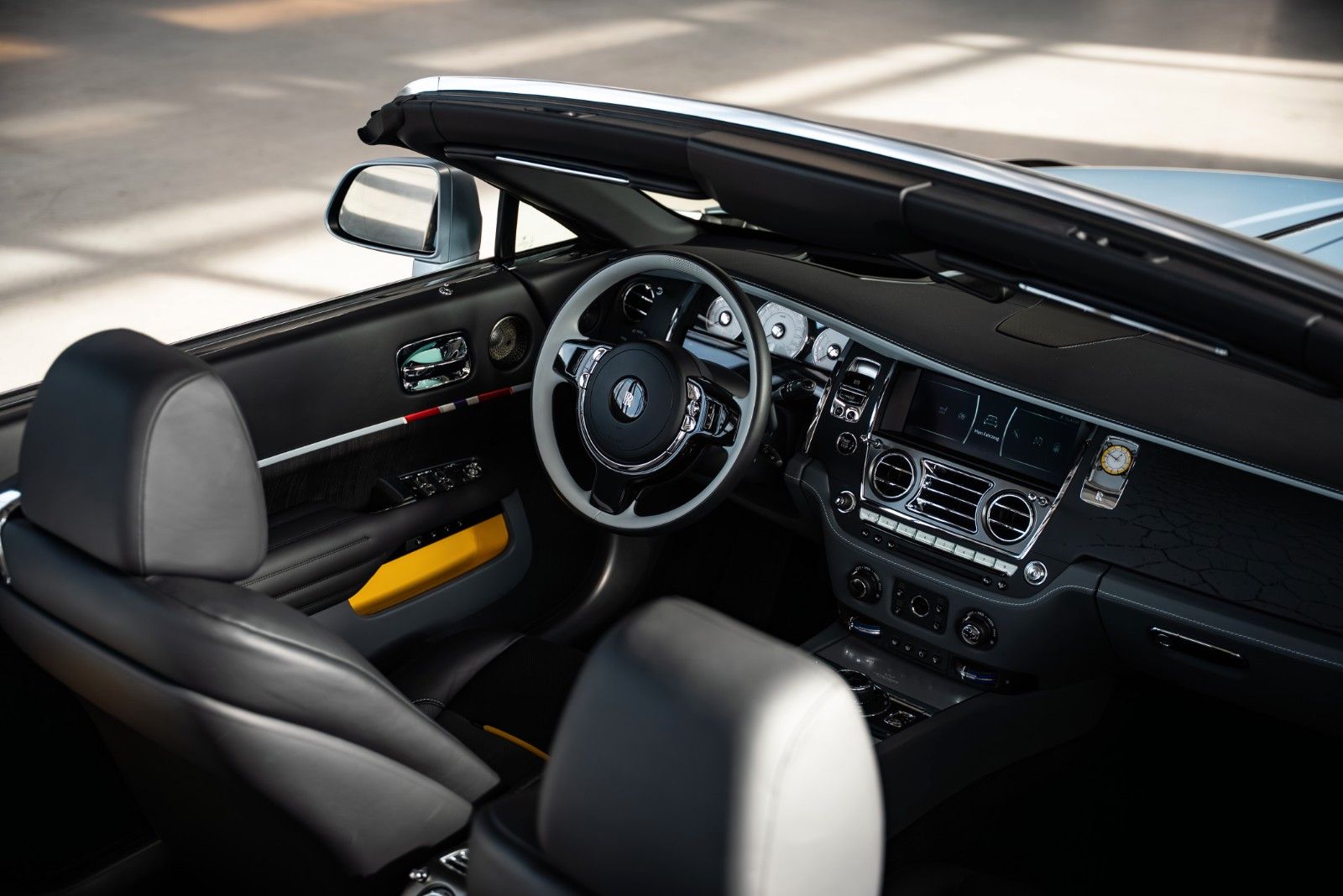 Rolls-Royce Dawn - Bild 11