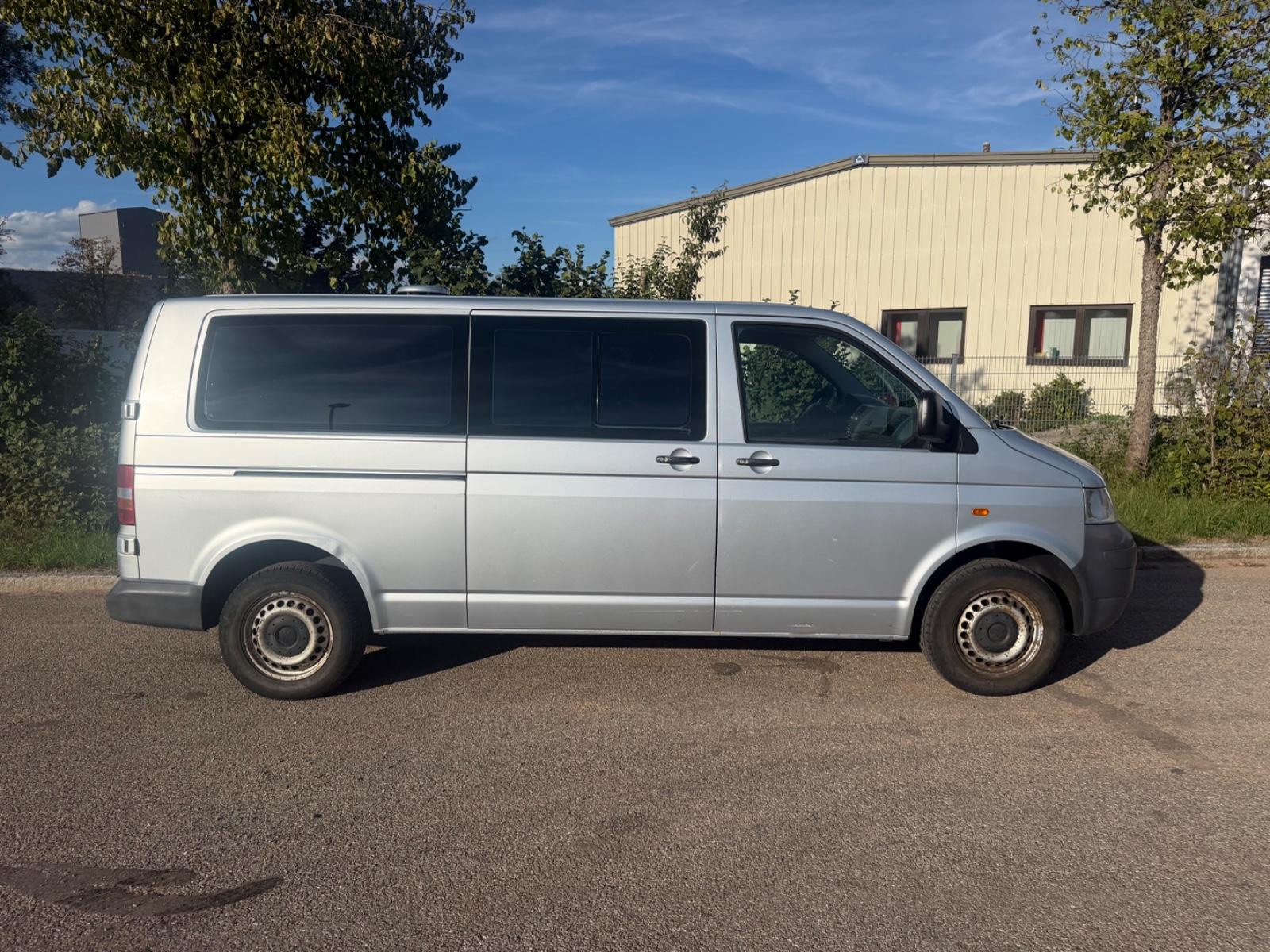 Volkswagen Transporter 2006 — engine 1.896 cm³, 102 HP (75kW)