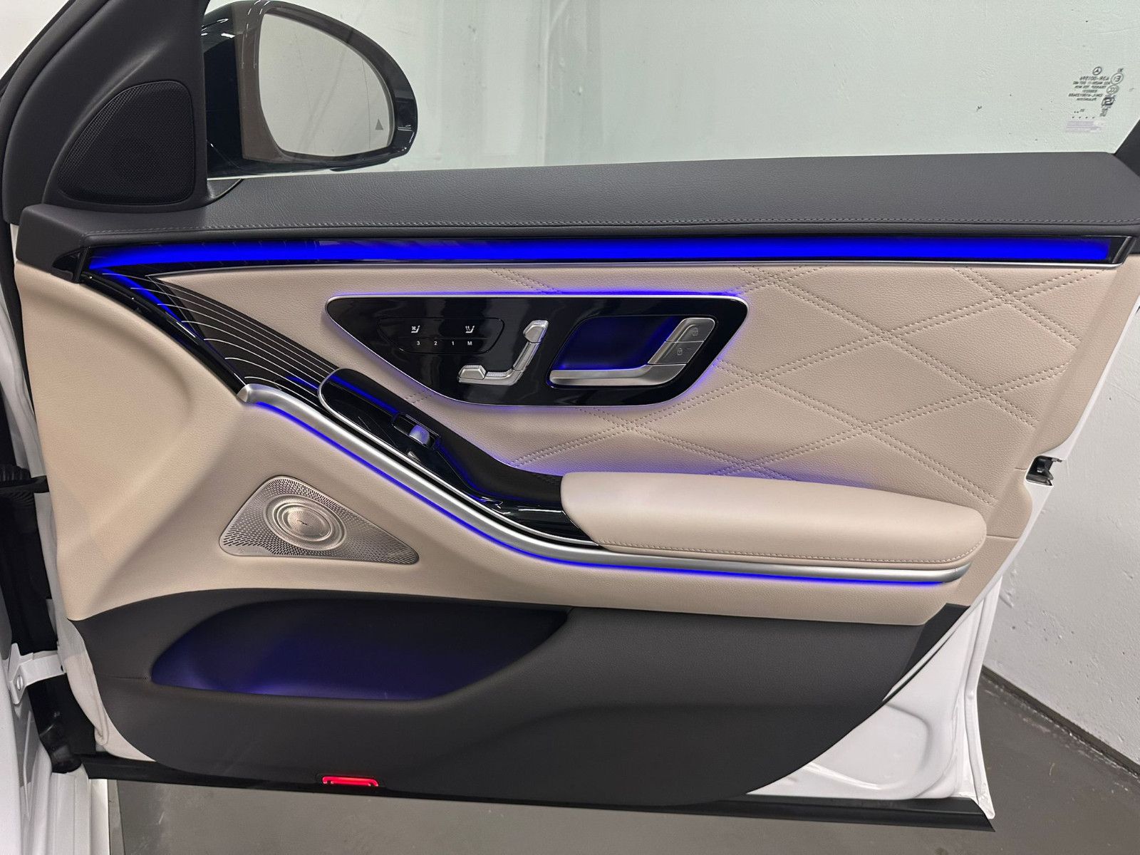 Fahrzeugabbildung Mercedes-Benz S 63 E Performance L  *KERAMIK*PANORAMA*TV*