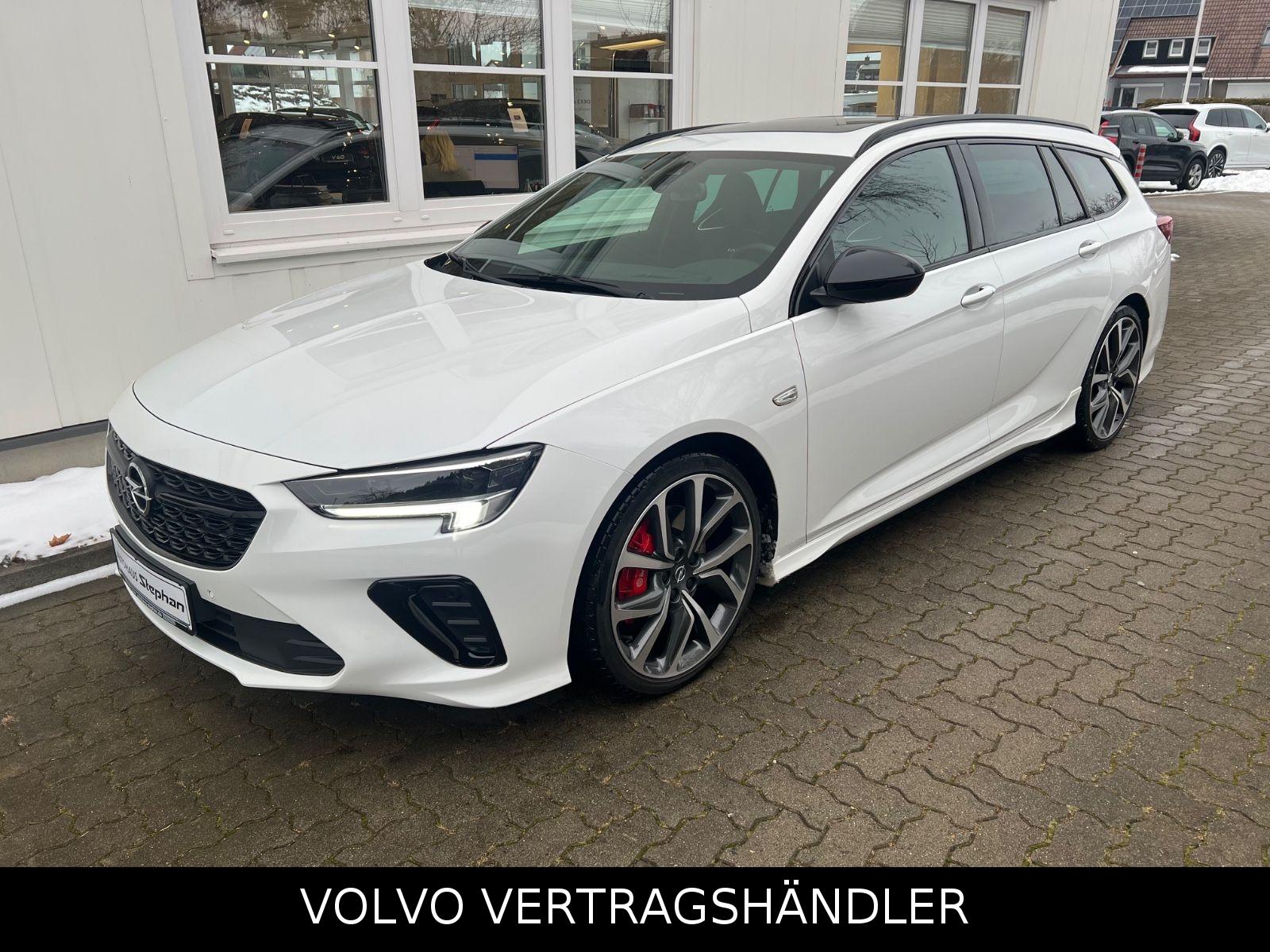 Opel Insignia Sports Tourer GSi 2,0Turbo 4x4 GARANTIE