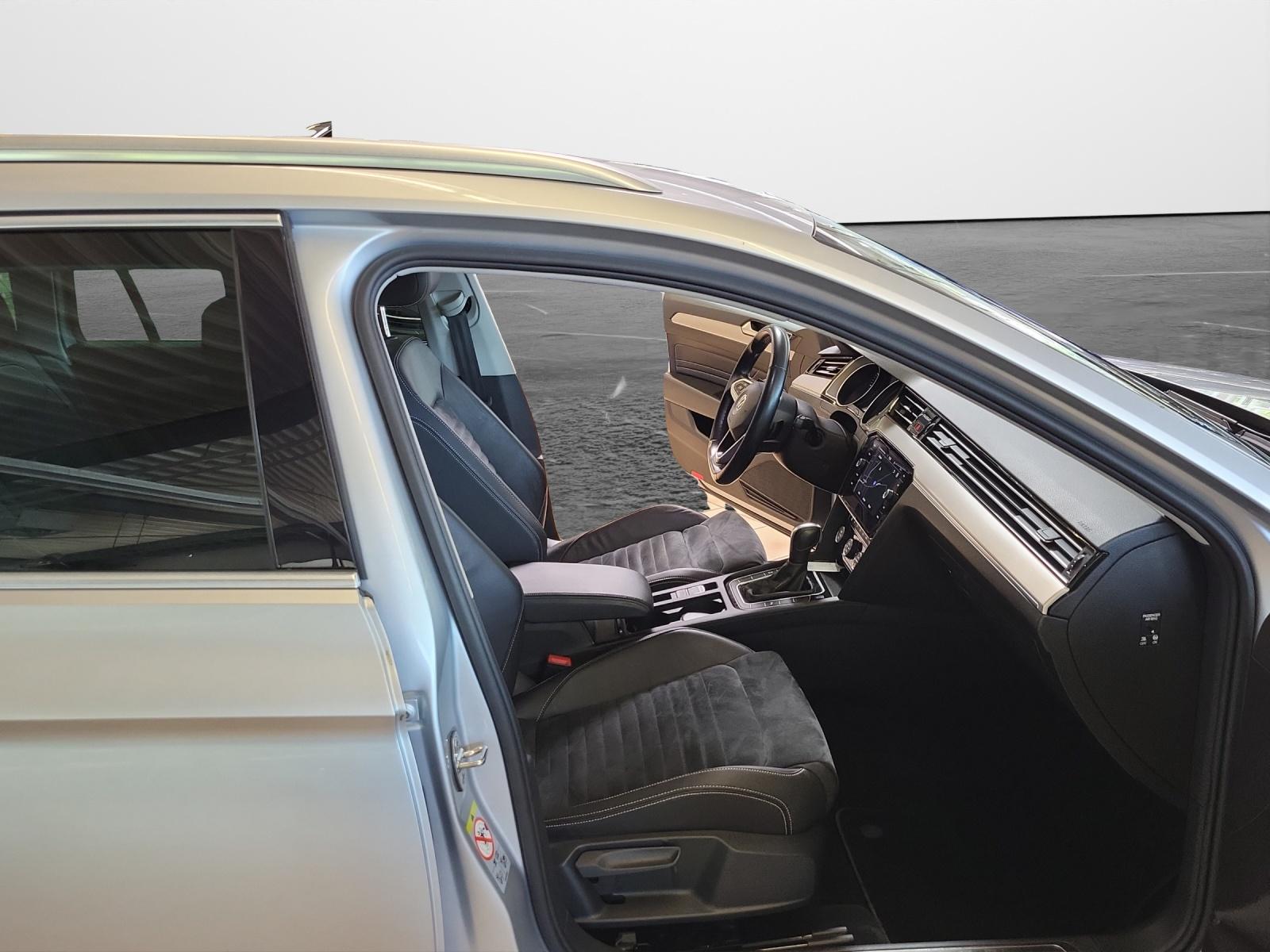 Volkswagen Passat Variant 2.0 TDI DSG Elegance LED-Matrix A