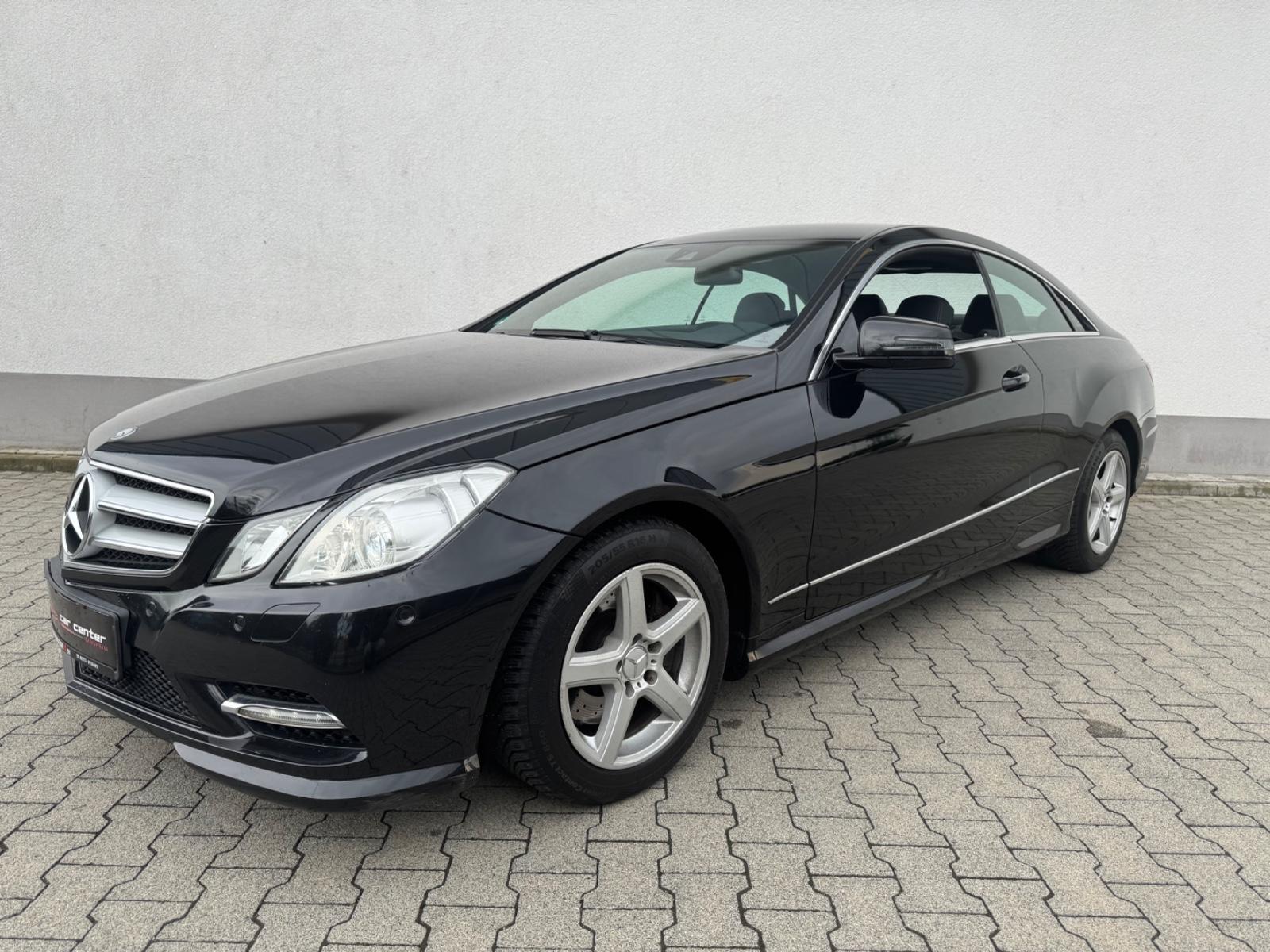 Mercedes-Benz E 200 CGI COUPE BE AMG LINE ( AUT./NAVI/LEDER)