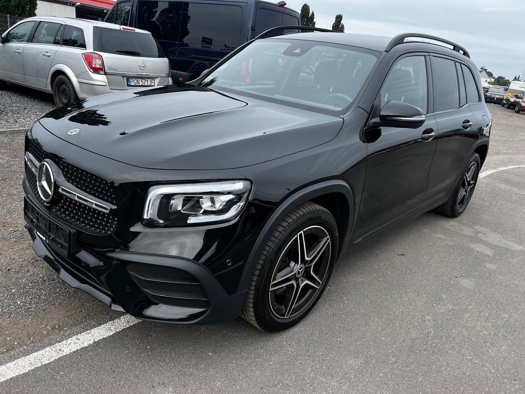 Image of Mercedes-Benz GLB 200