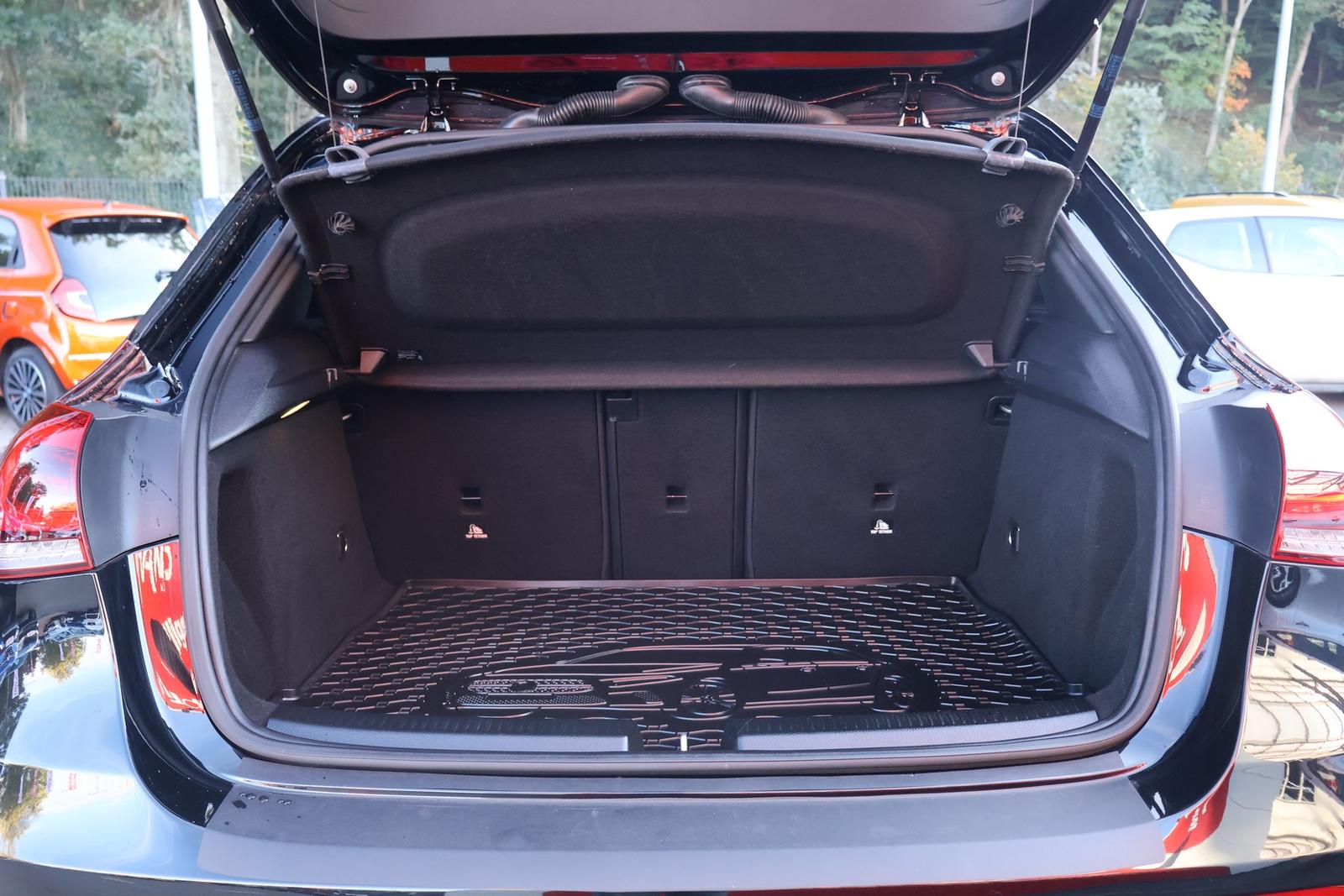 Mercedes-Benz A200 Edition 1 LED Navi Totwinkel Tempomat 360°