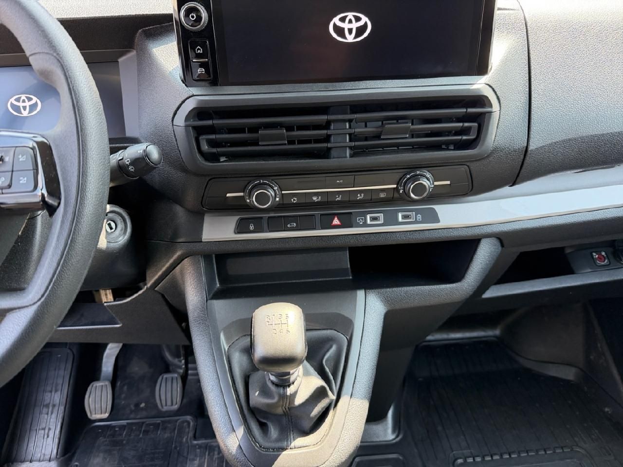 Fahrzeugabbildung Toyota Proace L1 Kasten Comfort