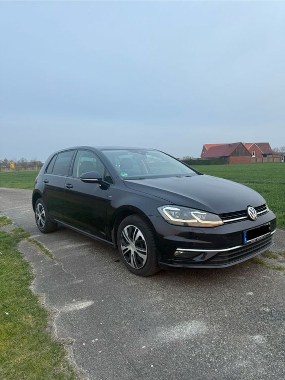 Image of Volkswagen Golf