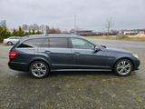 Mercedes-Benz E 300 CDI T Avantgarde BiXenon Navi Leder AHK - Mercedes-Benz bis 5.000 Euro