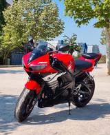 Yamaha YZF R6  - YAMAHA YZF R6