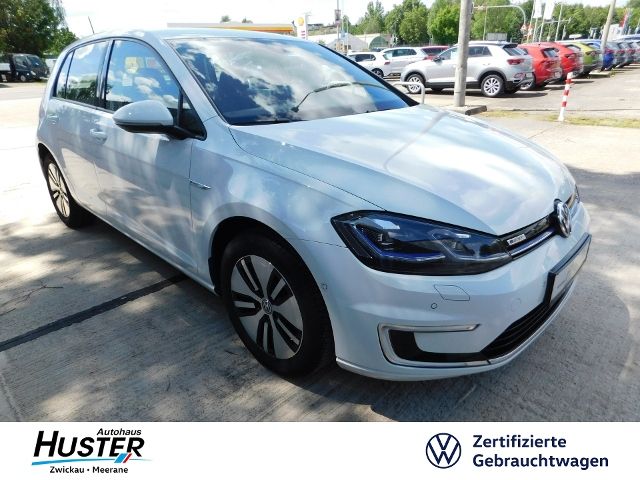 Volkswagen Golf VII e-Golf *Active light,ACC,APP-Connect*