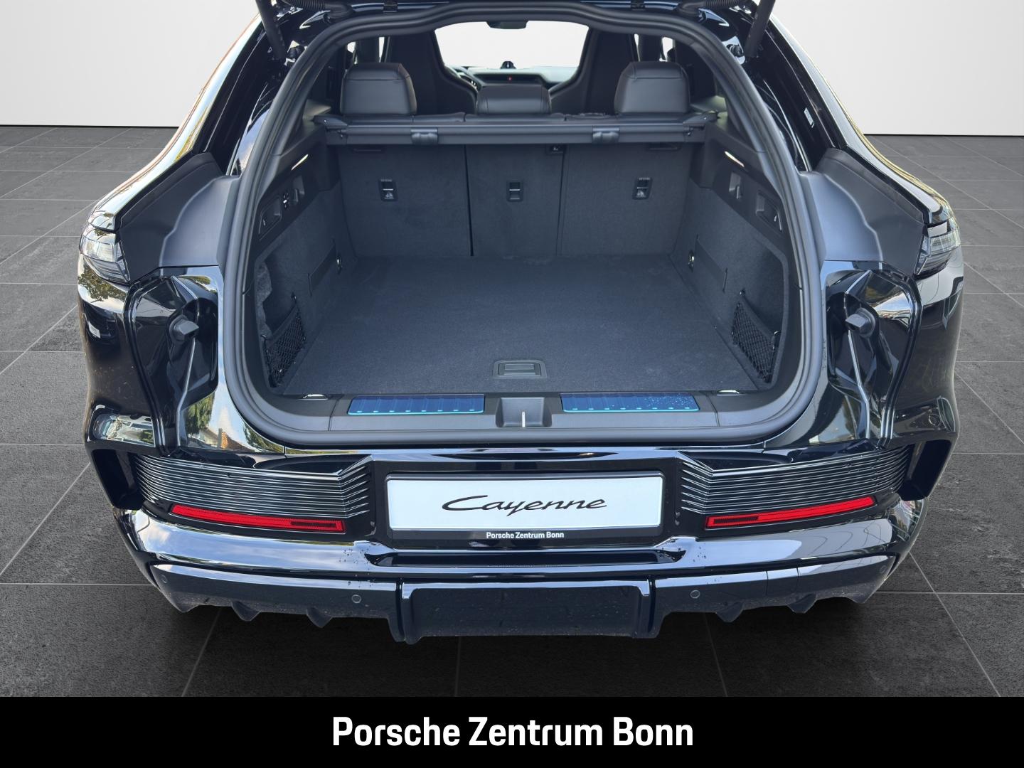 Porsche Cayenne Coupe Electric HA-Lenkung Head-Up BOSE