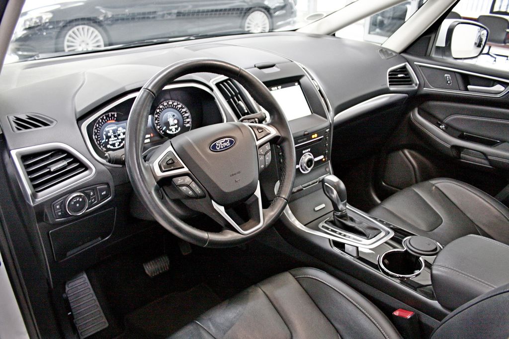 Ford S-Max S-MAX Titanium 7-SITZER PANO MEMORY LEDER NAVI