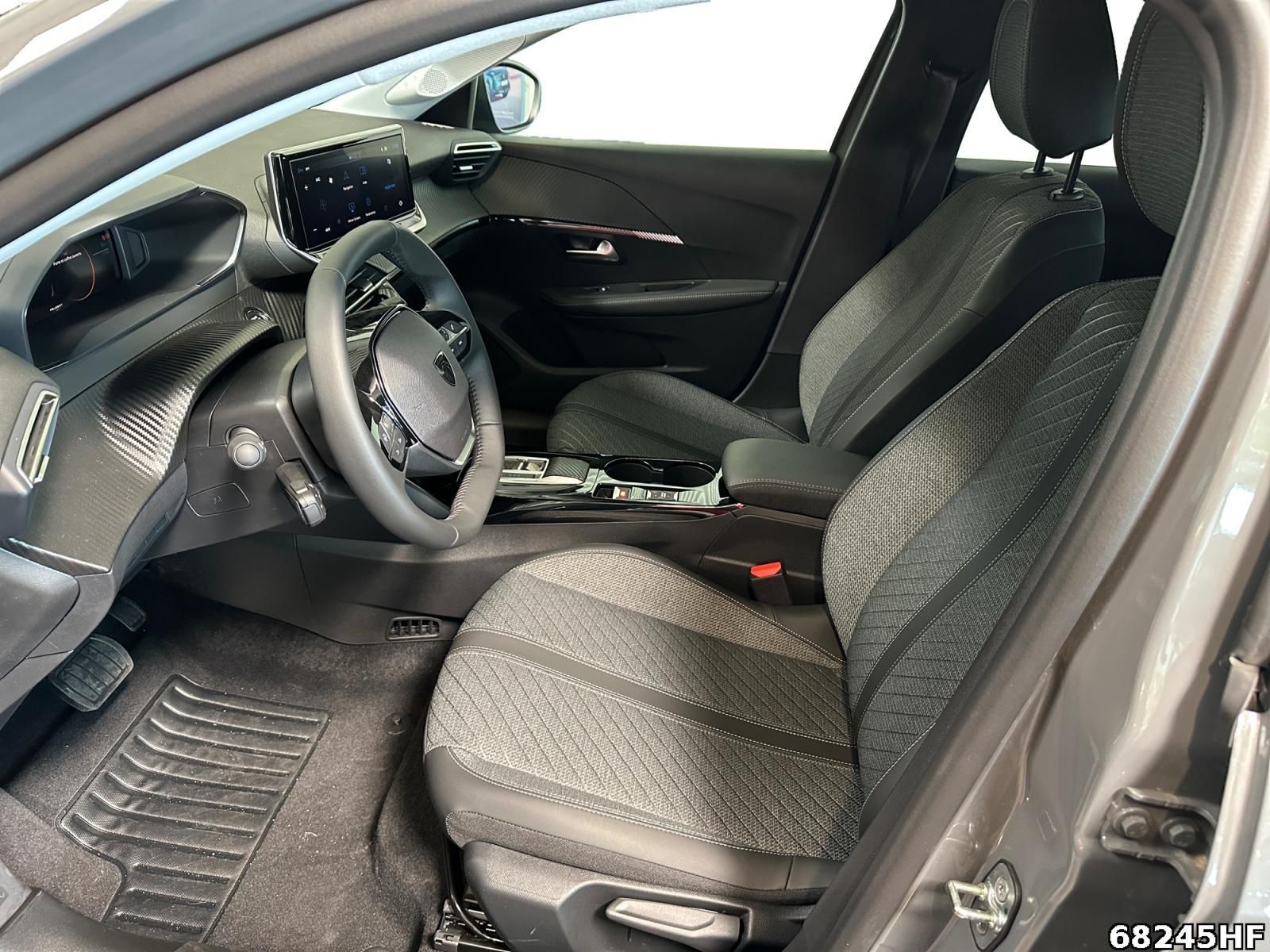 Fahrzeugabbildung Peugeot 208 ALLURE HYBRID 110 e-DSC6