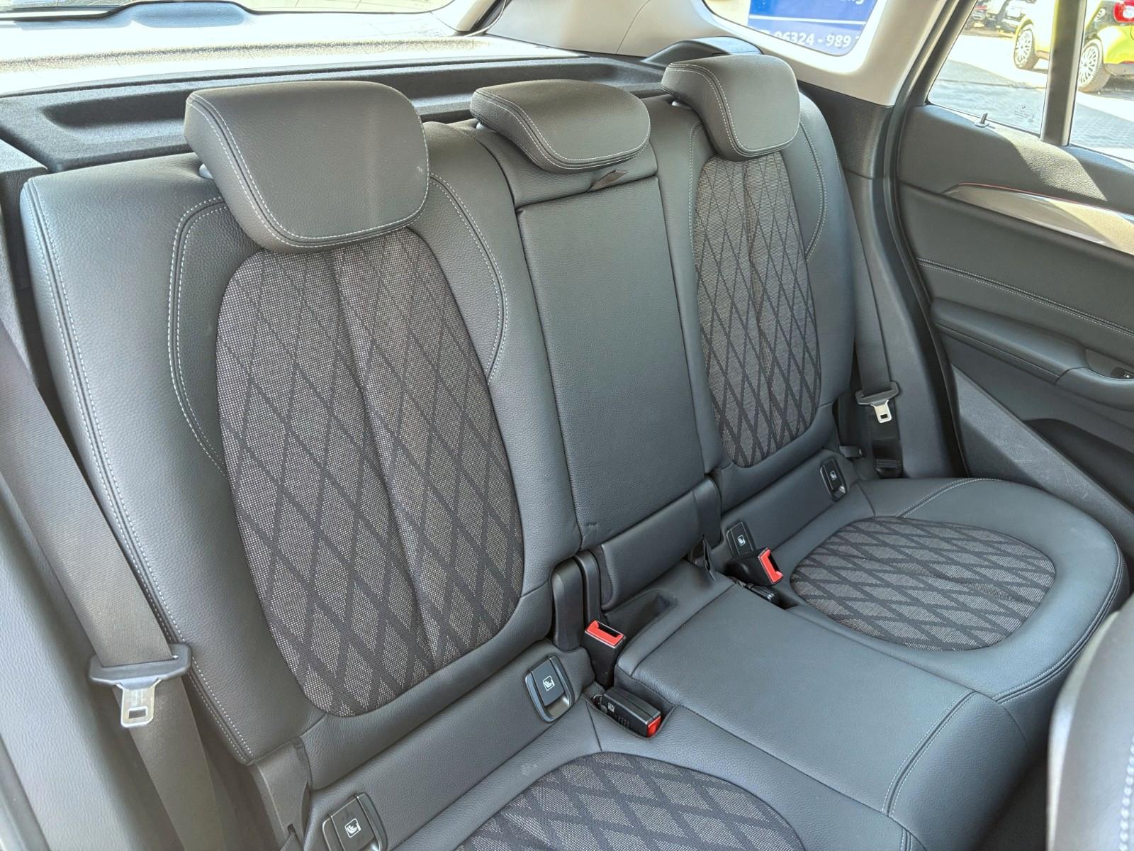 BMW X1 sDrive 18 d xLine*Auto*Pano*LED*1-Hand*S-Heft, миниатюра 29
