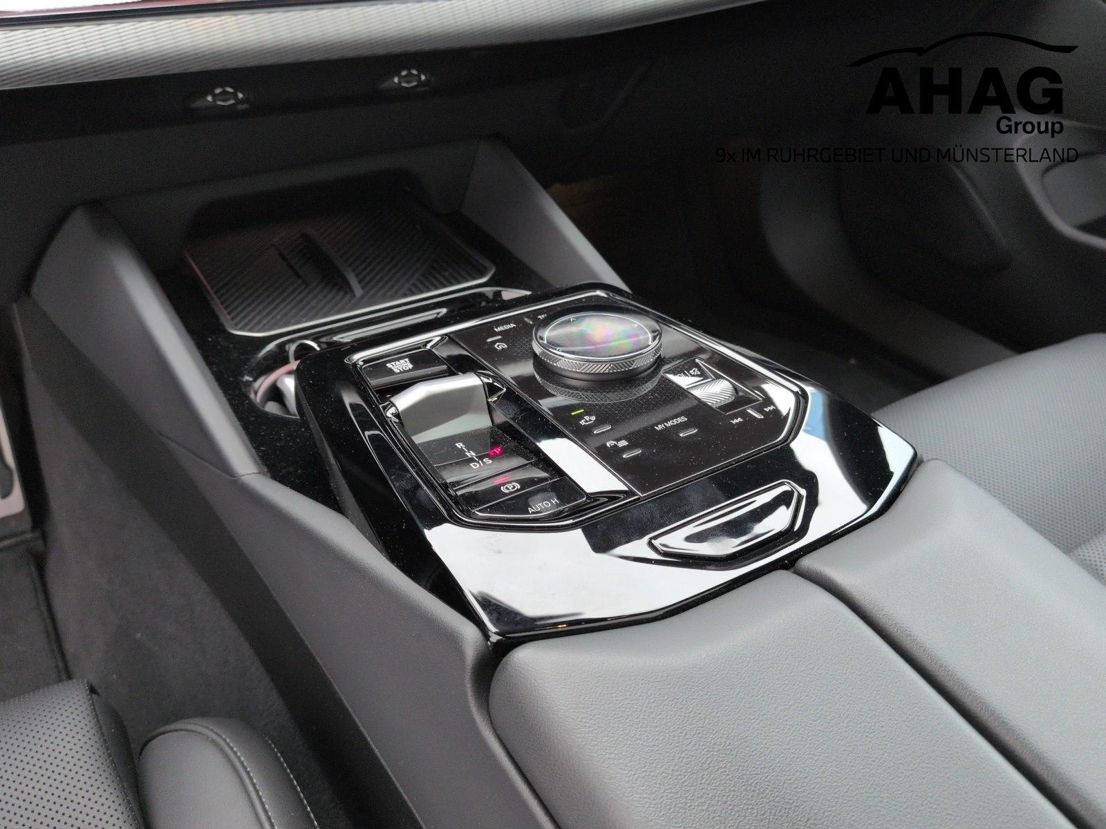 BMW 530e xDrive Limousine M-Sport+AHK+Panorama+Head-