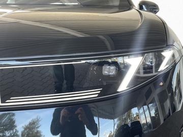 2026 BMW IX3 缩略图 12