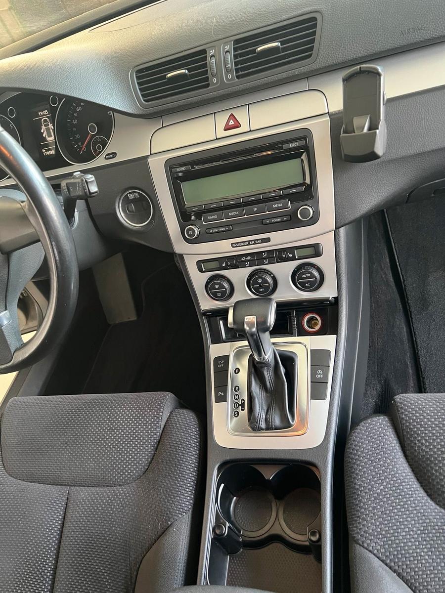 Volkswagen Passat 2009 — photo 10